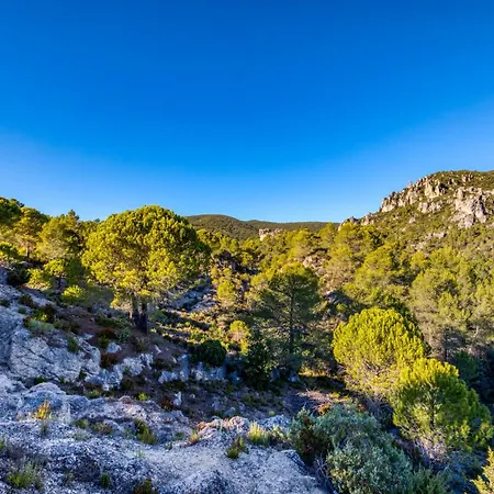 فندق مبيت وإفطار Le Sabel - Cabanon Mourèze
