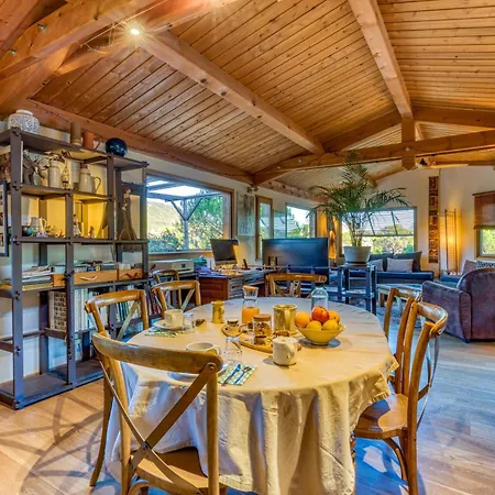 فندق مبيت وإفطار Le Sabel - Cabanon Mourèze